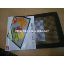 Non sticky heat resistant fiberglass mesh cooking mat with reinforced borders